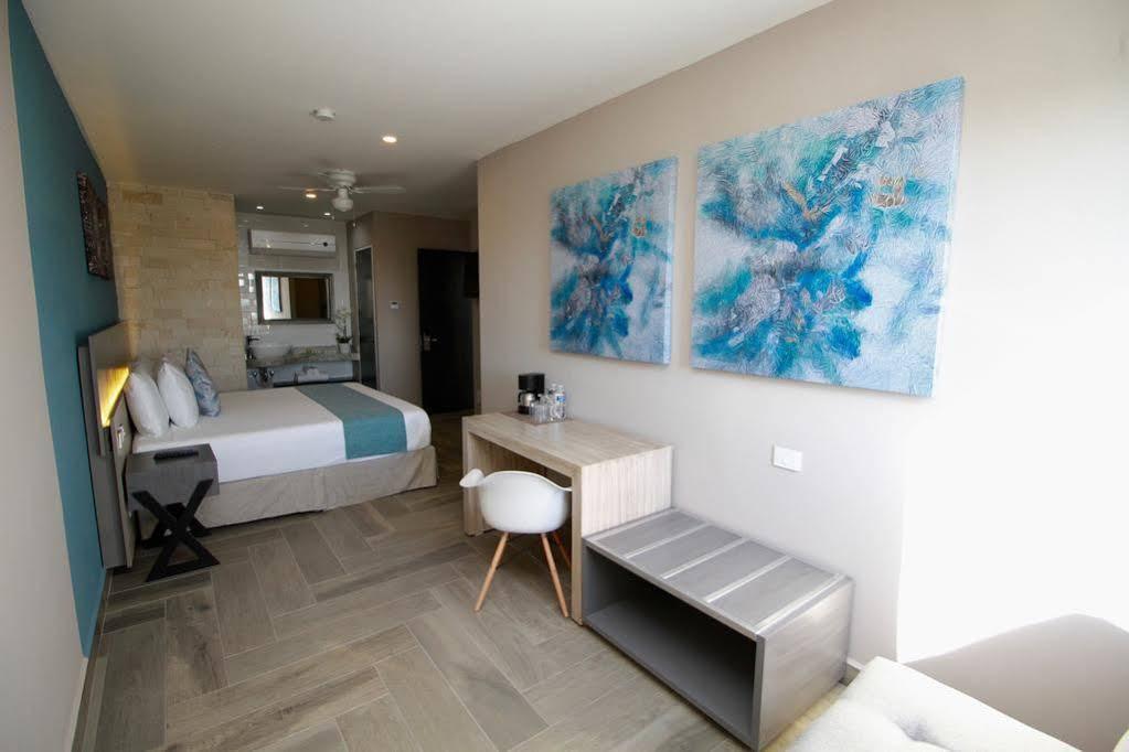 Illusion Xpress I Attraction Hotel Deluxe 신데 델 카르멘 외부 사진