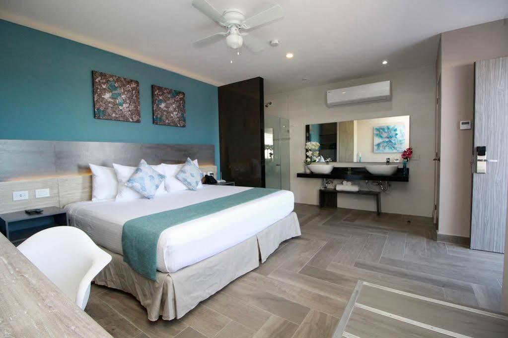 Illusion Xpress I Attraction Hotel Deluxe 신데 델 카르멘 외부 사진