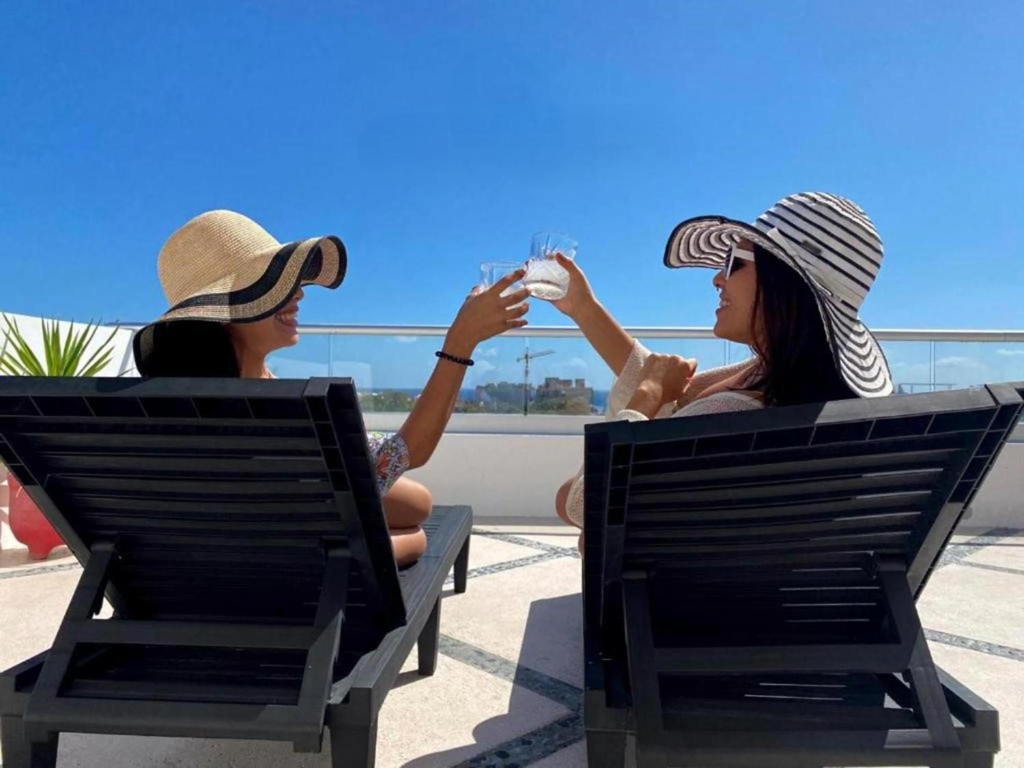 Illusion Xpress I Attraction Hotel Deluxe 신데 델 카르멘 외부 사진