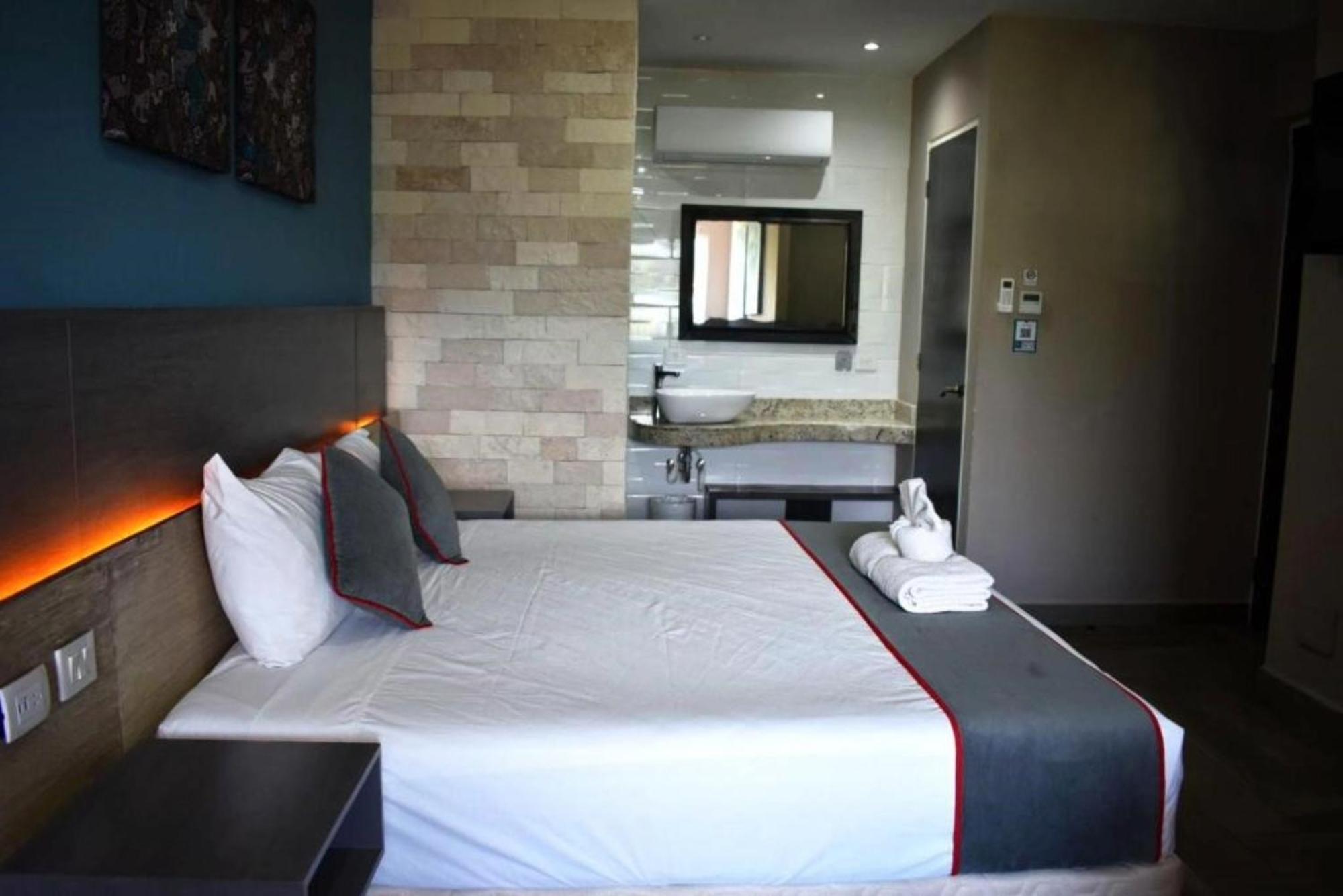 Illusion Xpress I Attraction Hotel Deluxe 신데 델 카르멘 외부 사진